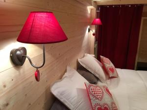 B&B / Chambres d'hotes Relais Mont Jura Adults Only : photos des chambres