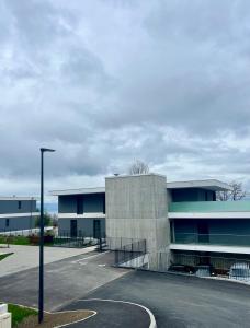 Royal Park lake view apartment