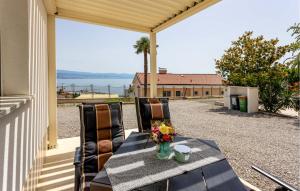 Amazing Apartment In Icici