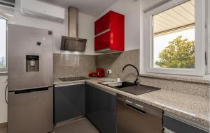 Amazing Apartment In Icici