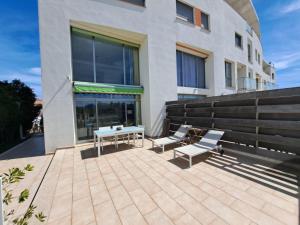 Rembrandt 5 Oliva Nova