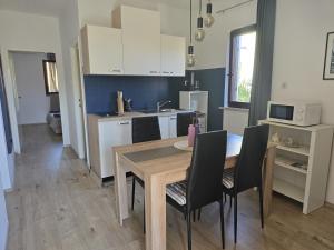 TESLA-One bedroom Apartment 