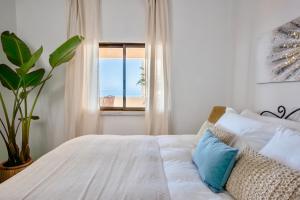 Casa Paraiso, big terass with amazing sea view