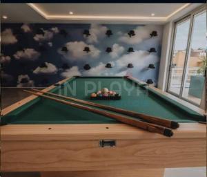 Luxury 2BR 2BA, Sauna, Cinema, Rooftop Pool