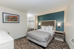 Queen Room room in Rivers Edge Motel