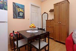 Apartments with parking space Opatija - Pobri, Opatija - 7813