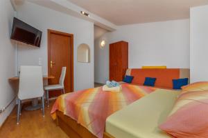 Apartments by the sea Drasnice, Makarska - 6697