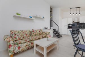 Apartments by the sea Pisak, Omis - 652