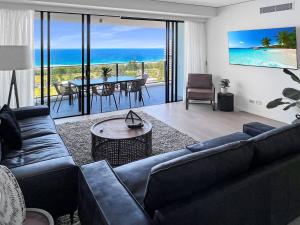 Incredible ocean views 3 Bed 18th floor