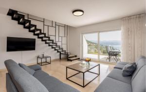 Amazing Apartment In Icici With Kitchen 