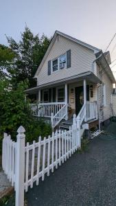 Stunning 4BR home close to NYC
