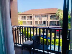 Kata Beach Guesthouse-The Beach Condo