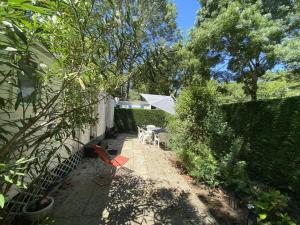 Maisons de vacances Mobile Home tout confort 4 pers, proche plage et centre, clim, TV, terrasse, parking - FR-1-709-75 : photos des chambres
