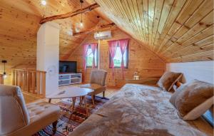 3 Bedroom Cozy Home In Klanac 