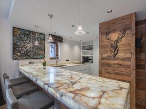 Chalet 5 étoiles à Méribel - 4 ch., 8 pers. - FR-1-566-68