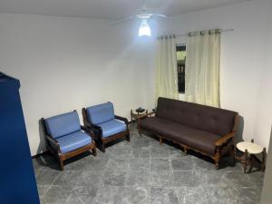 Casa charmosa na Praia do Foguete, 3 quartos, pé na areia