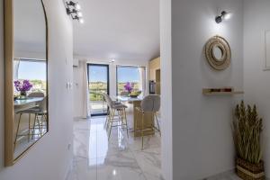 Modern Sunset Sea View Apartment with Large Terrace - Immortelle