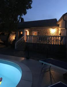 Amazing,full privacy holiday home with swimming pool l & hot tub 