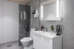 Arctic Pine City Suite