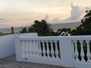 Oktowaves hotel Beach resort