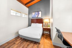 Efficiency Family Suite - 1 King, 1 Double- Non Smoking room in The Jackson Lodge