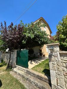 Dimar3 Seaside Apartment