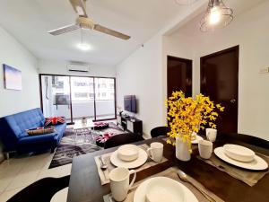 Affordable 9 Guest SEGI Kota Damansara Tropicana Thomson Hospital Giza Mall Tropicana Mall Ikea The Curve One Utama