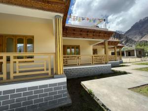 Siddhartha Guest House