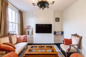 One bedroom flat, Fulham Broadway near Chelsea