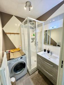 Appartements SPACIEUX DUPLEX PRES DES QUAIS DE SEINE LINGE MAISON FOURNI PARKING GRATUIT 4 CHAMBRES bienvenue a vous : photos des chambres