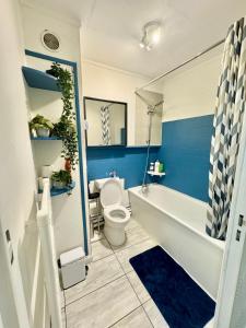 Appartements SPACIEUX DUPLEX PRES DES QUAIS DE SEINE LINGE MAISON FOURNI PARKING GRATUIT 4 CHAMBRES bienvenue a vous : photos des chambres