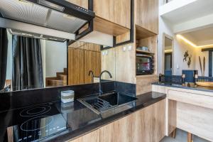 Stylish Loft Unit One Bedroom
