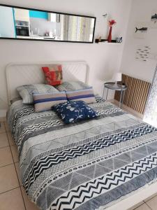 Joli studio terrasse dans quartier saint victor