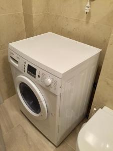 Studio Prima-Modern Cozy Studio, 4 min to Beach