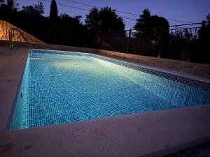 Aura Adriatica Olive - Luxury Apartment, private pool, sea view, parking