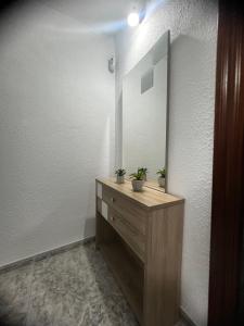 APARTAMENTO 3 HABITACIONES en TORRE DEL MAR a 50 METROS de LA PLAYA