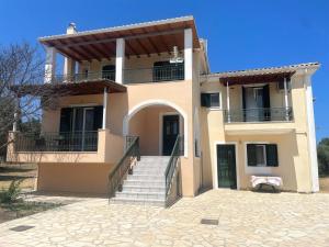 Alexandras House