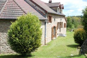 Maison entière avec étang privé dans cadre sauvage