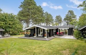 Amazing Home In Højslev With Wifi