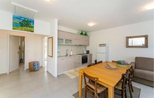 3 Bedroom Amazing Home In Sukosan 