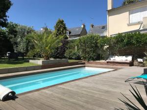 Maison de ville avec piscine