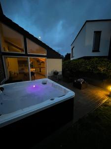 Le Gîte du Moulin - Modernity & Elegance - jacuzzi