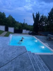 Frushka Queen Villa