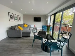 Hotel Tia - Knowsley