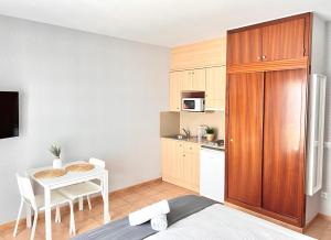 Oliva Studio 203 New 2024