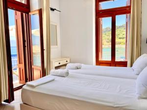 Double or Twin Room with Sea View room in Xenios Zeus Rooms