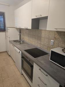 Apartment Dragica 
