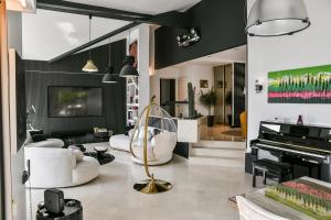 Villas Superbe villa avec piscine interieure, sauna, jacuzzi et salle de sport : photos des chambres