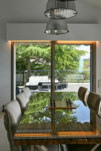 Villas Superbe villa avec piscine interieure, sauna, jacuzzi et salle de sport : photos des chambres