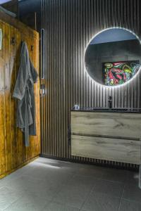 Villas Superbe villa avec piscine interieure, sauna, jacuzzi et salle de sport : photos des chambres